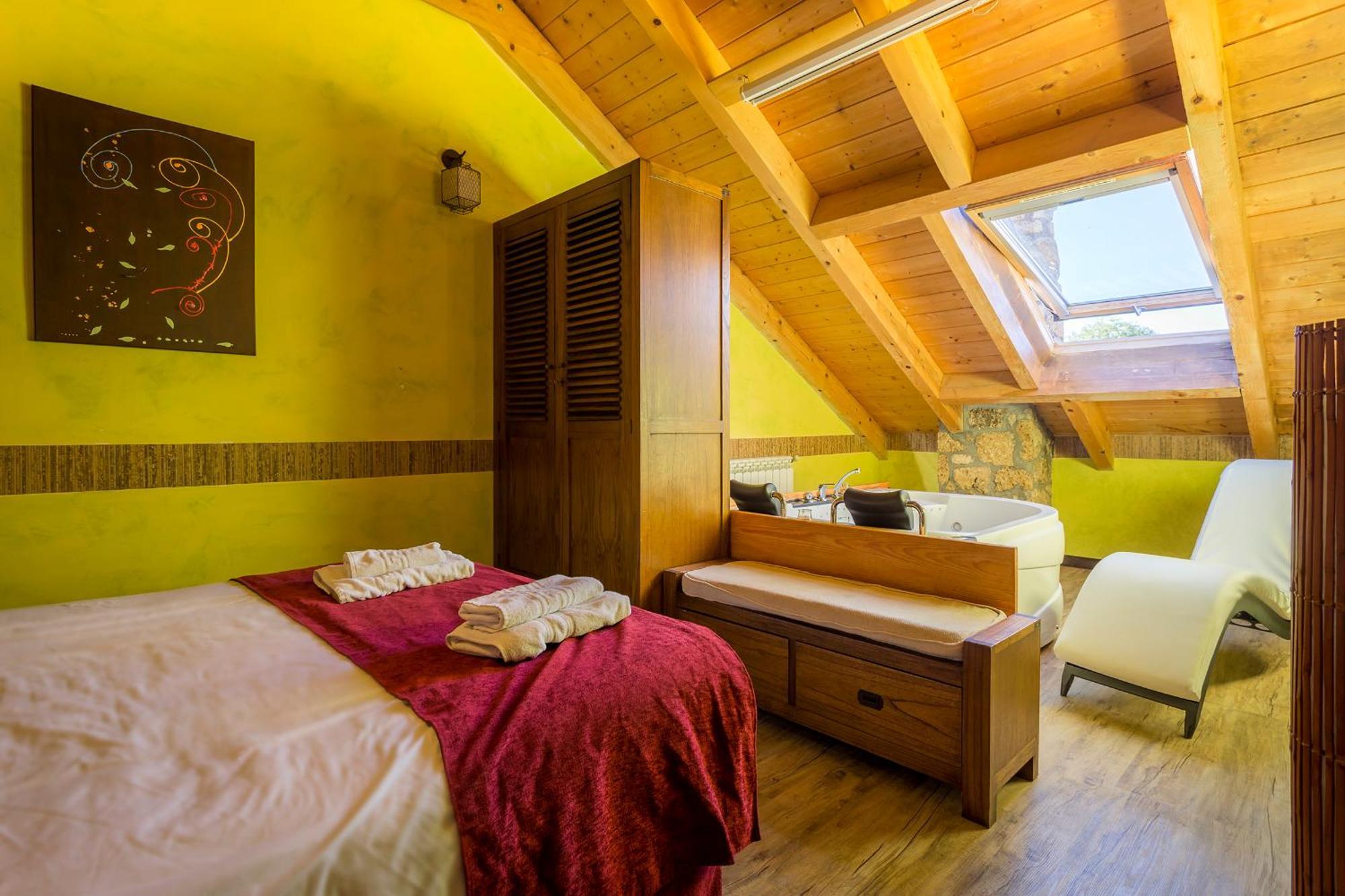 Balcon Del Pirineo Rural Ordesa Hotel Buesa Buitenkant foto